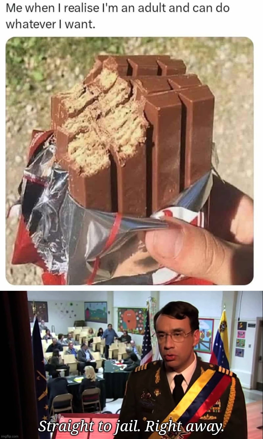 The Controversial Way to Eat a KitKat Bar - Funny on Aviaclip