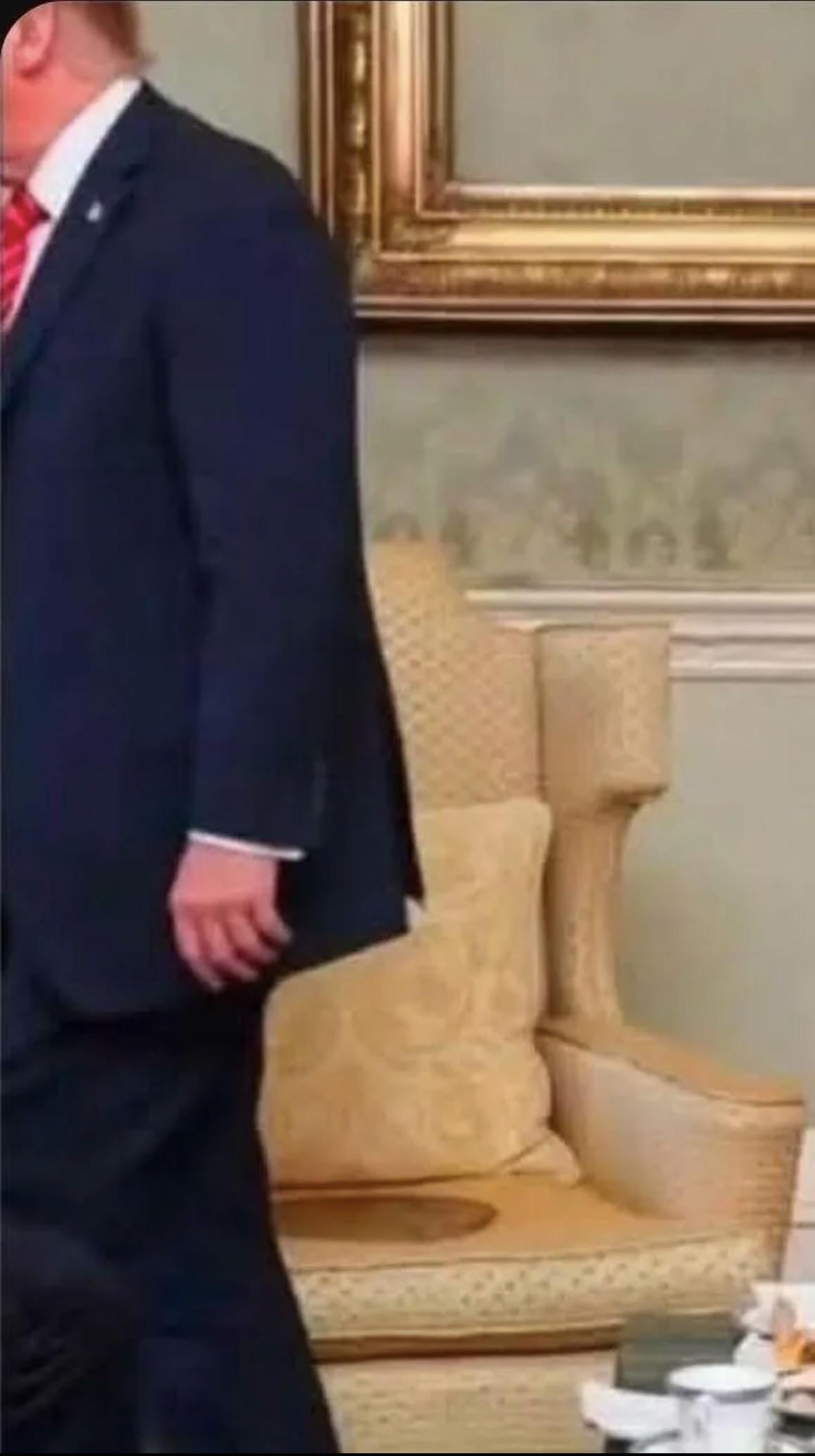 Digitally Altered Image Circulates Online Featuring Former President Donald Trump - Memes on Aviaclip