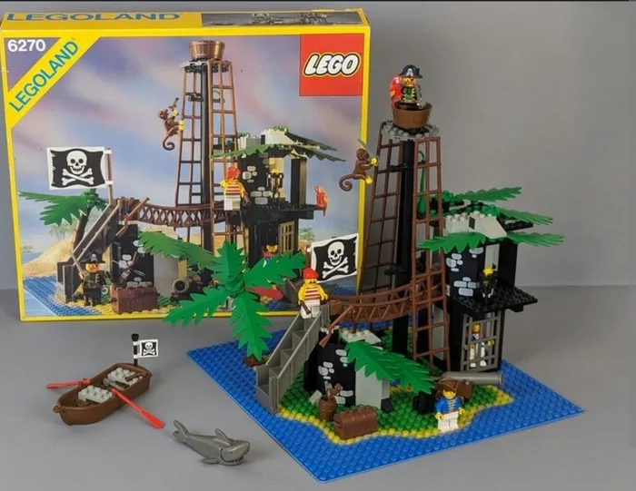 A Nostalgic Look at the Classic LEGO Pirates Forbidden Island Set - Interesting on Aviaclip