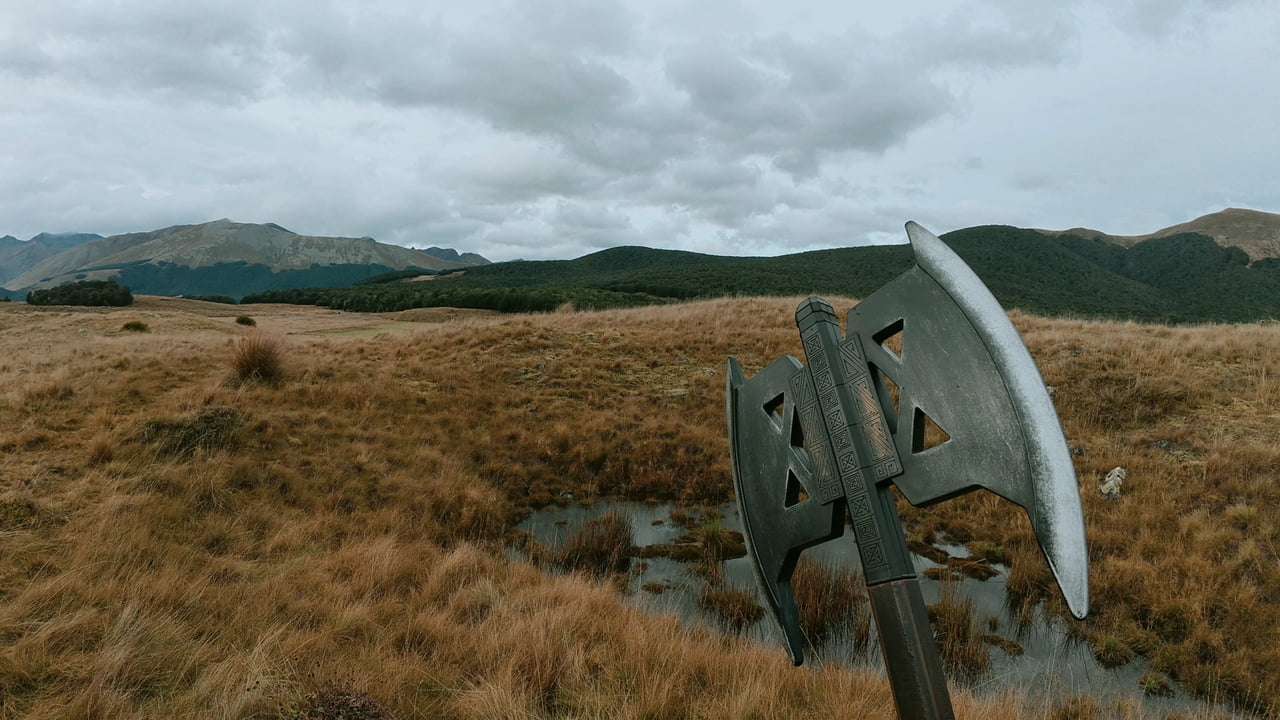 A Real-Life Fantasy Moment: Holding a Battle Axe in the New Zealand Wilderness - Gaming on Aviaclip