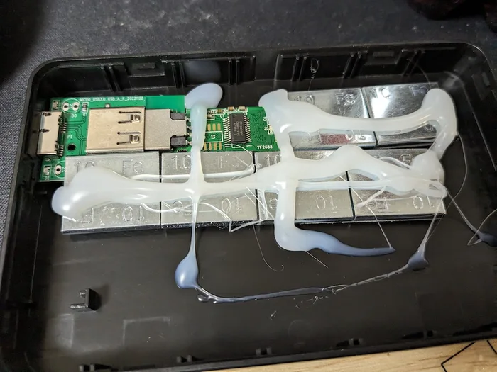 Just opened my external HDD and found this inside - Interesting on Aviaclip