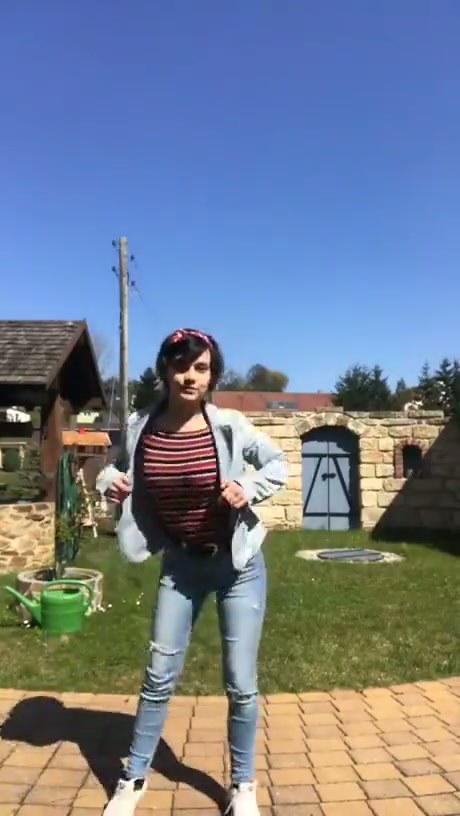 A Casual Outdoor Freestyle Dance Performance