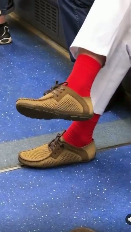 Eccentric Commuter Turns Heads on Public Transit