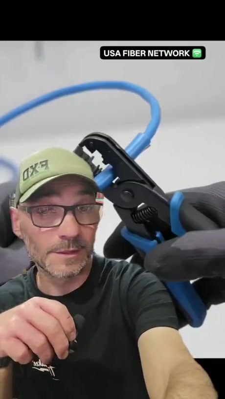 Ai will eat all electrician jobs - Video