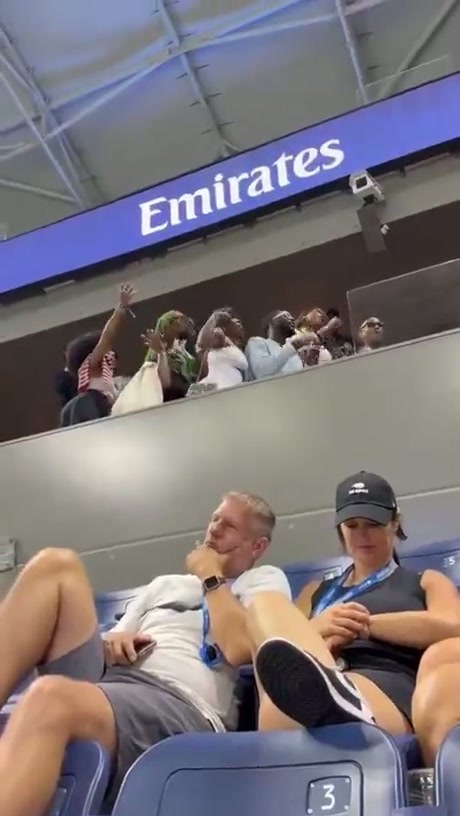 Unimpressed Spectators Caught on Camera During Stadium Performance
