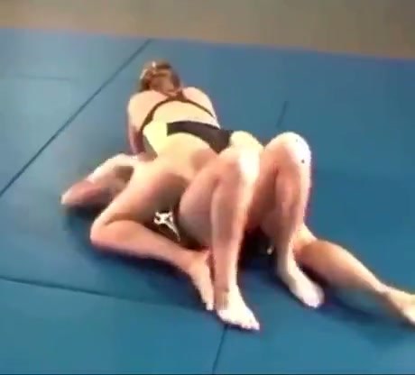 Wrestling Match Features Unusual Close-Contact Grappling